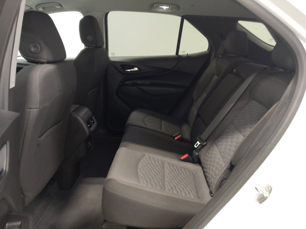 Used 2021 Chevrolet Equinox LT FWD image 18