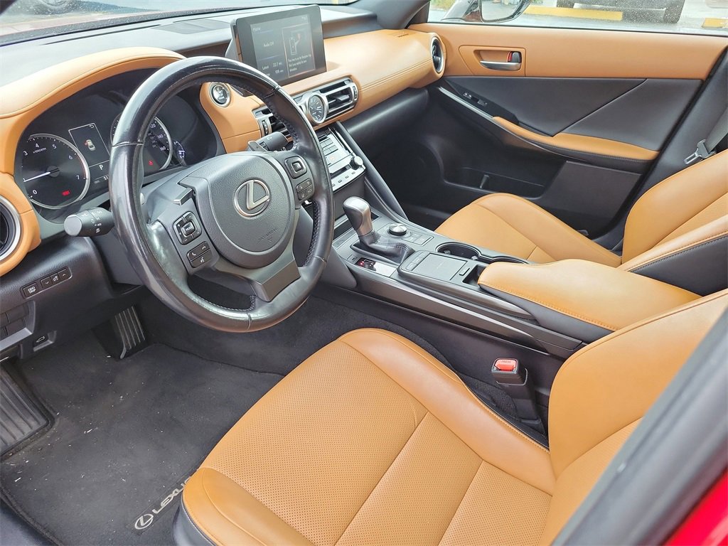Used 2022 Lexus IS 300 image 11