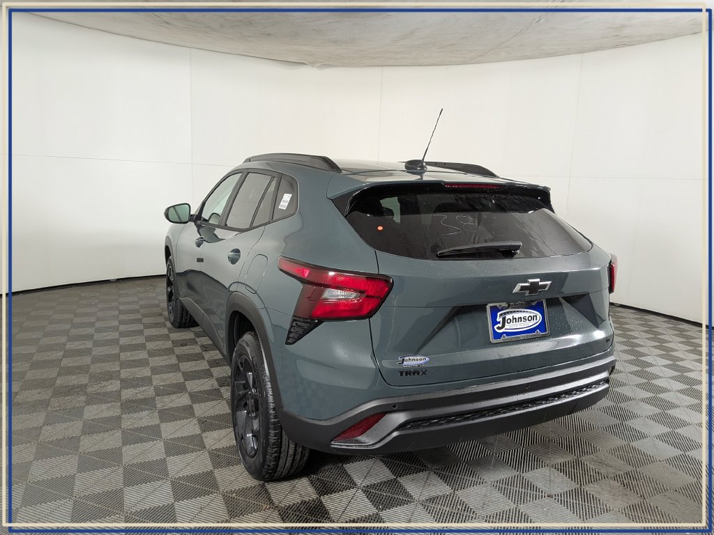 New 2026 Chevrolet Trax LT w/ Driver Confidence Package FWD image 4