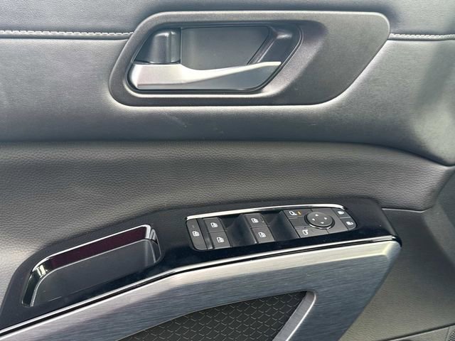 Used 2025 Nissan Pathfinder SL image 26