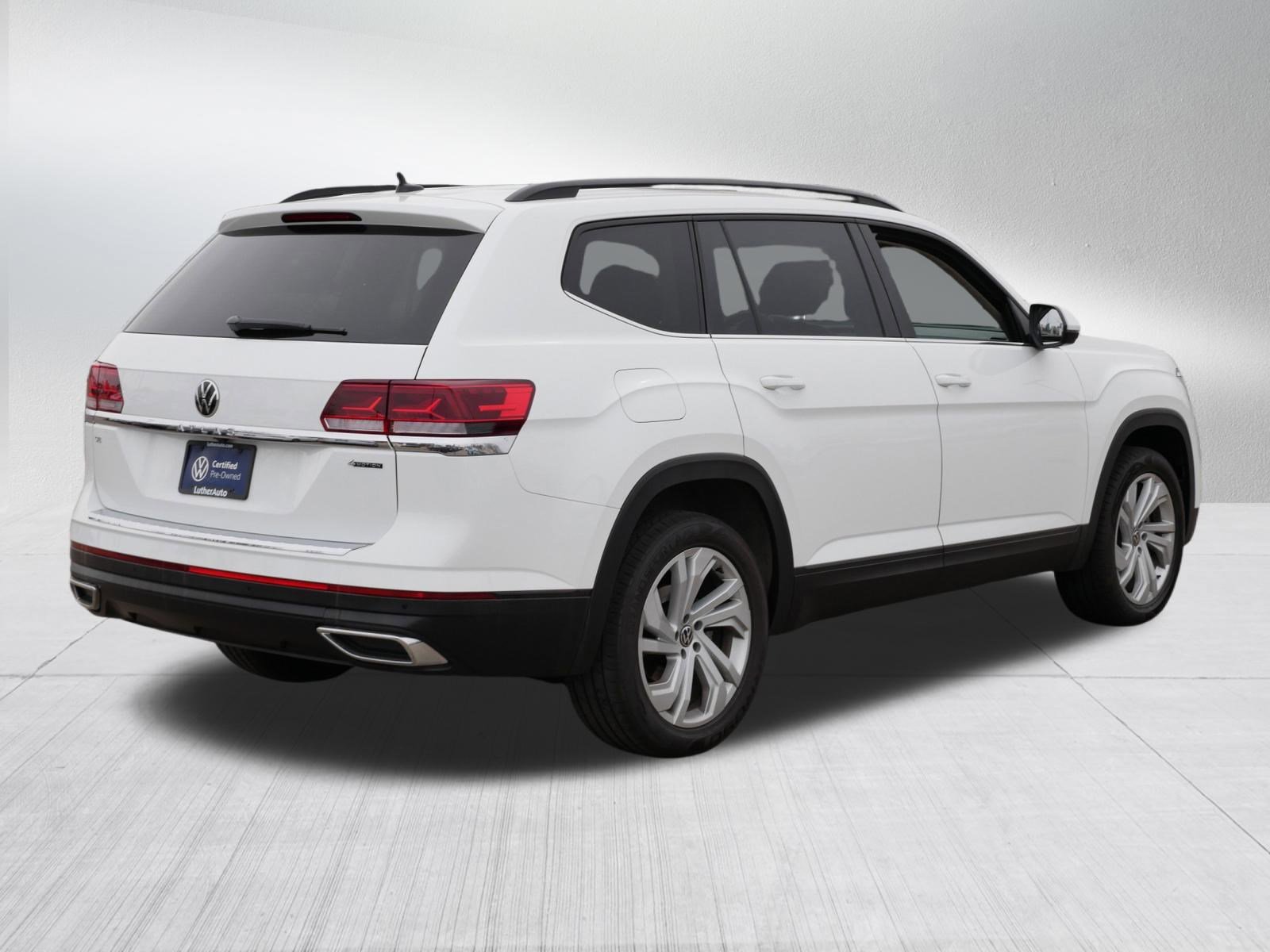 Certified 2023 Volkswagen Atlas SE w/ Panoramic Sunroof Package AWD/4WD image 7