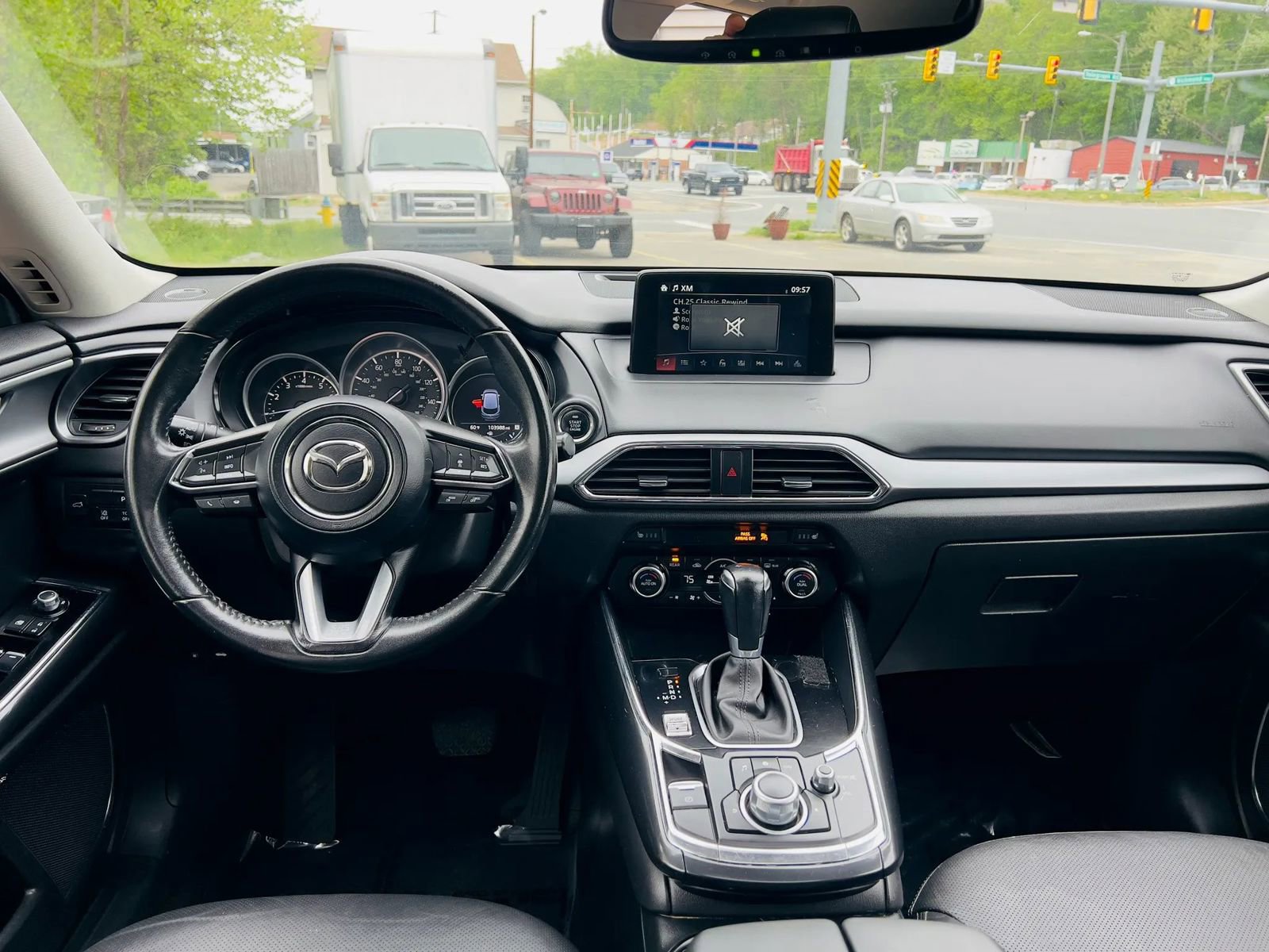 Used 2018 MAZDA CX-9 Touring w/ Touring Premium Package AWD/4WD image 24