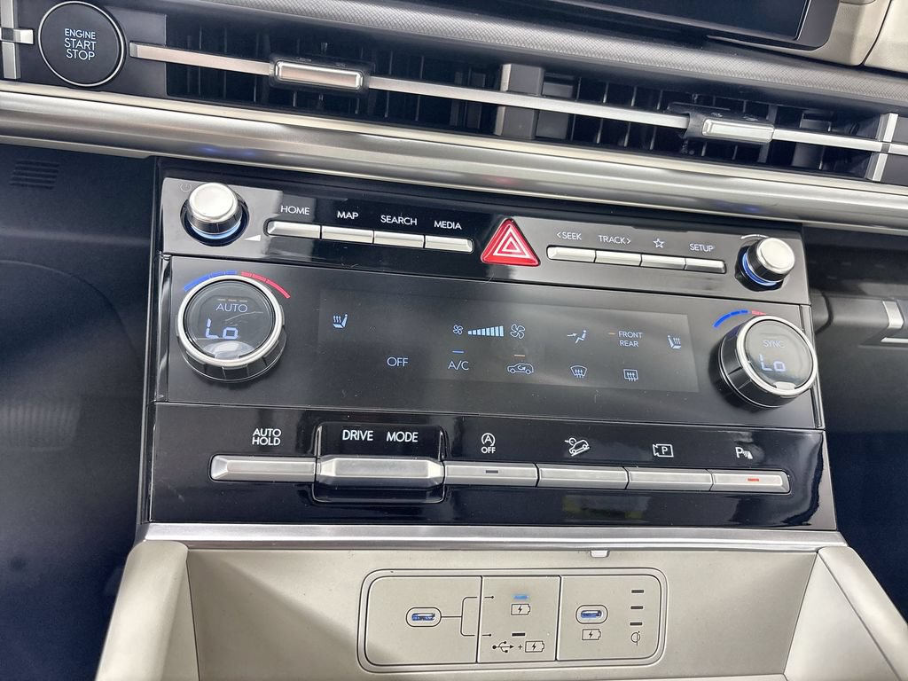 New 2026 Hyundai Santa Fe SEL FWD image 16