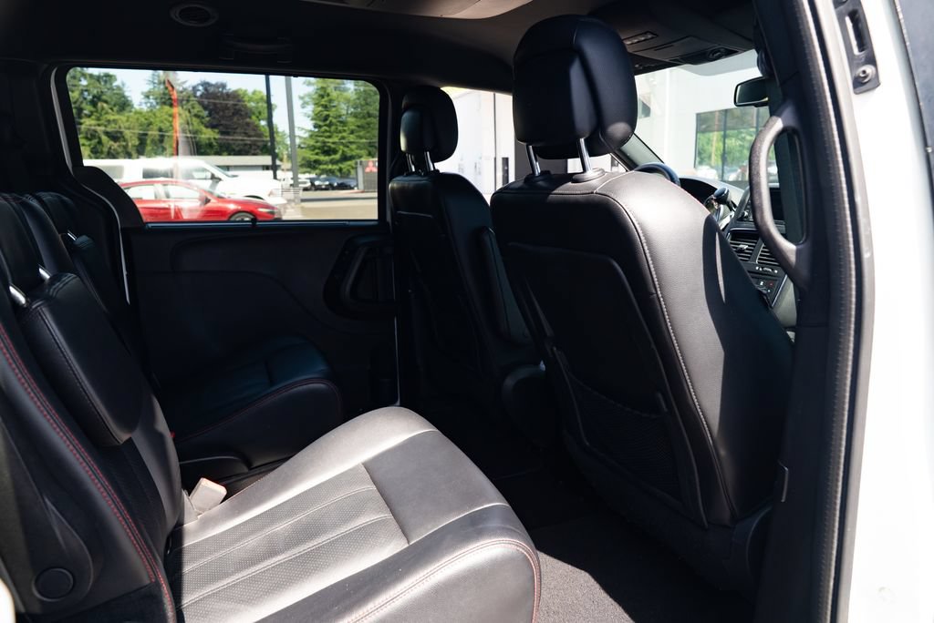 Used 2017 Dodge Grand Caravan GT FWD image 22