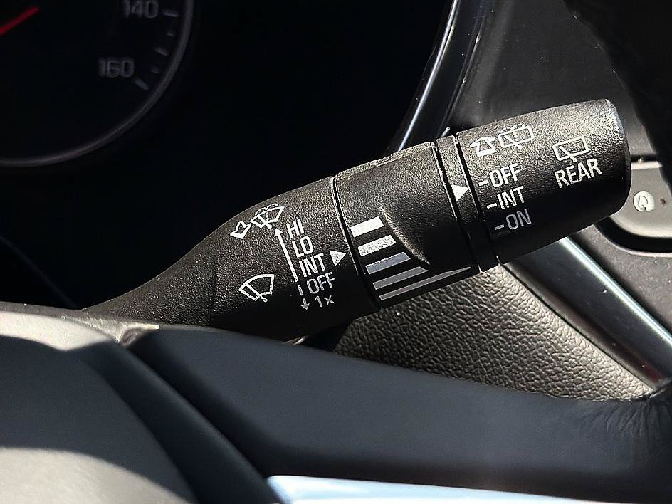 Used 2021 Chevrolet Blazer LT w/ Midnight/Sport Edition FWD image 18