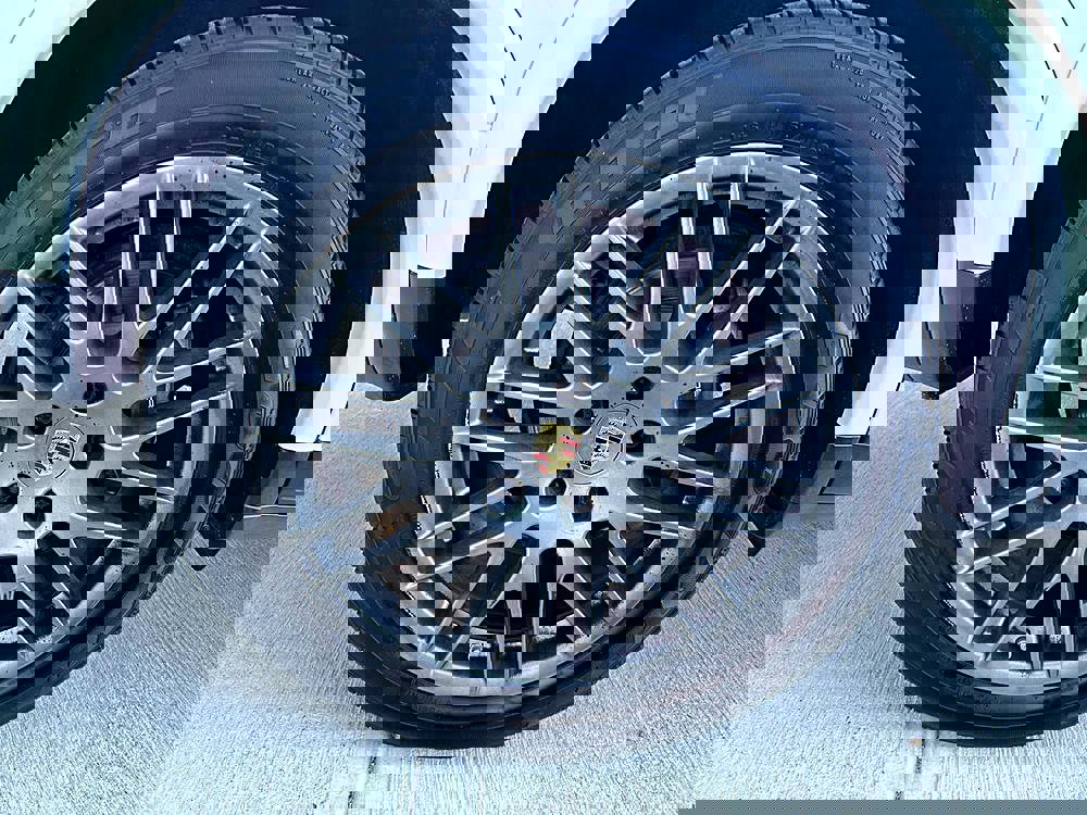 Used 2017 Porsche Cayenne Platinum Edition image 33