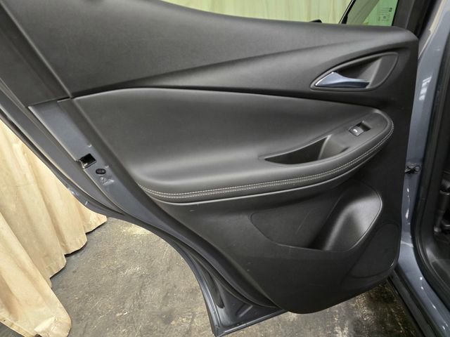 Used 2022 Buick Encore GX Essence AWD/4WD image 25