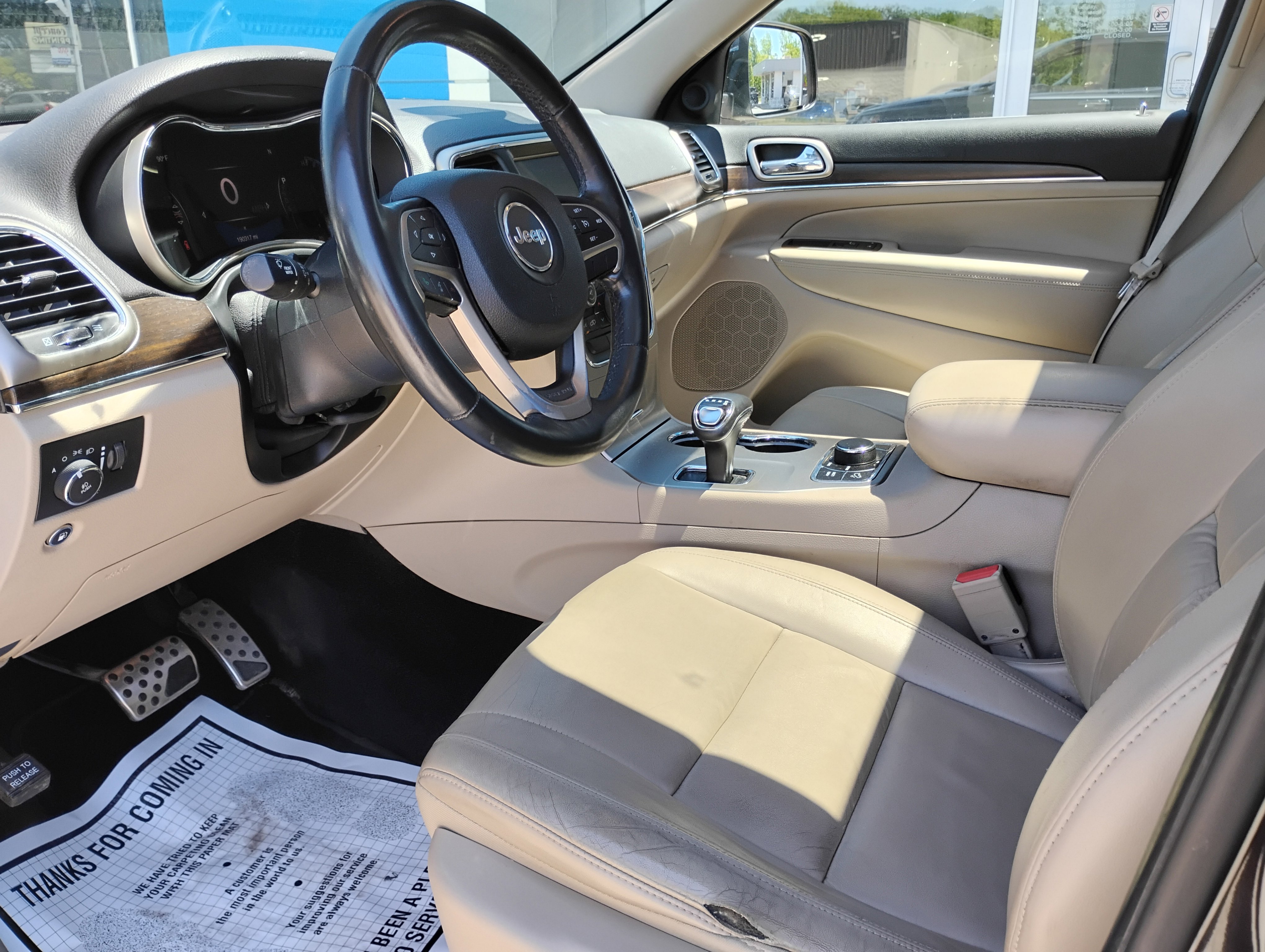 Used 2014 Jeep Grand Cherokee Limited AWD/4WD image 10