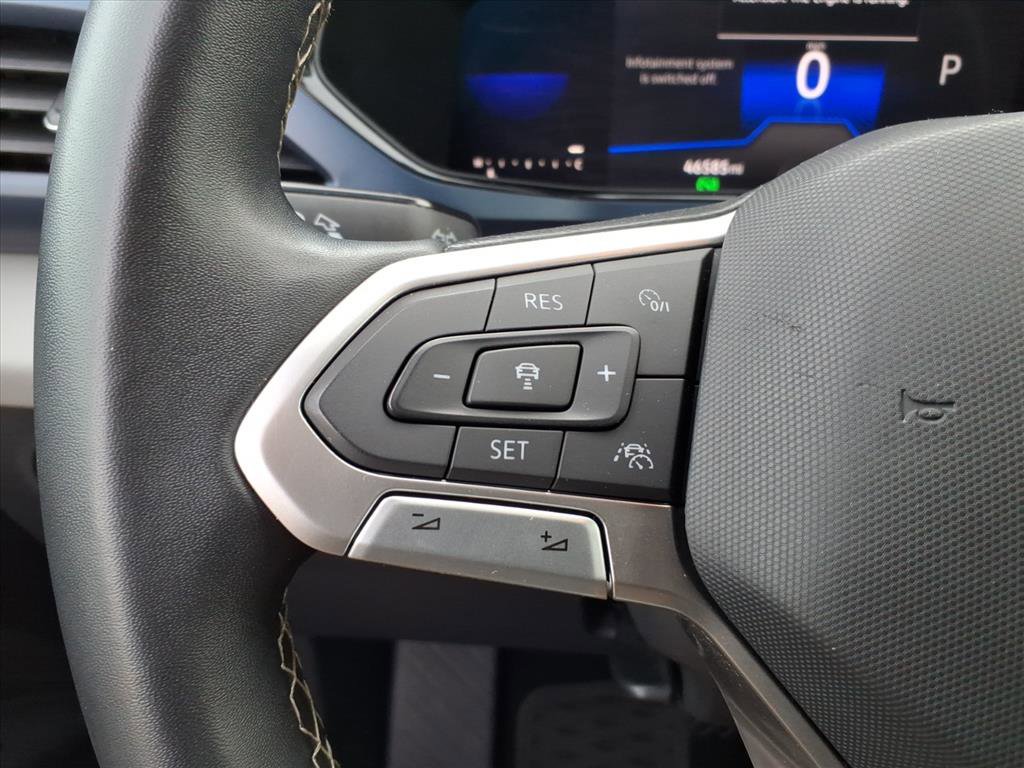 Certified 2023 Volkswagen Taos SE image 14