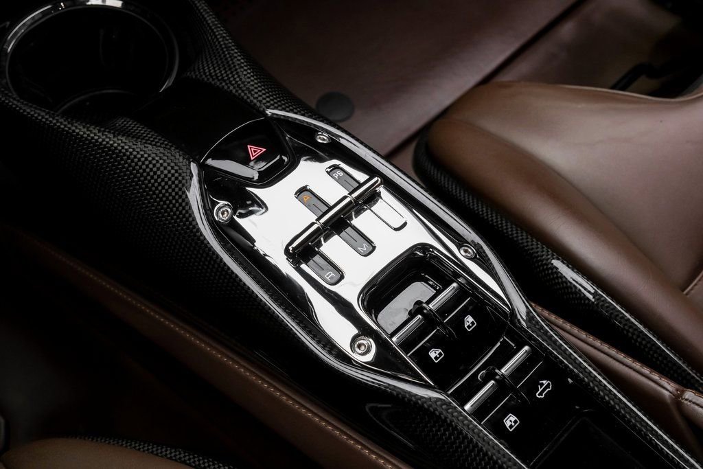 Used 2022 Ferrari SF90 Spider AWD/4WD image 30