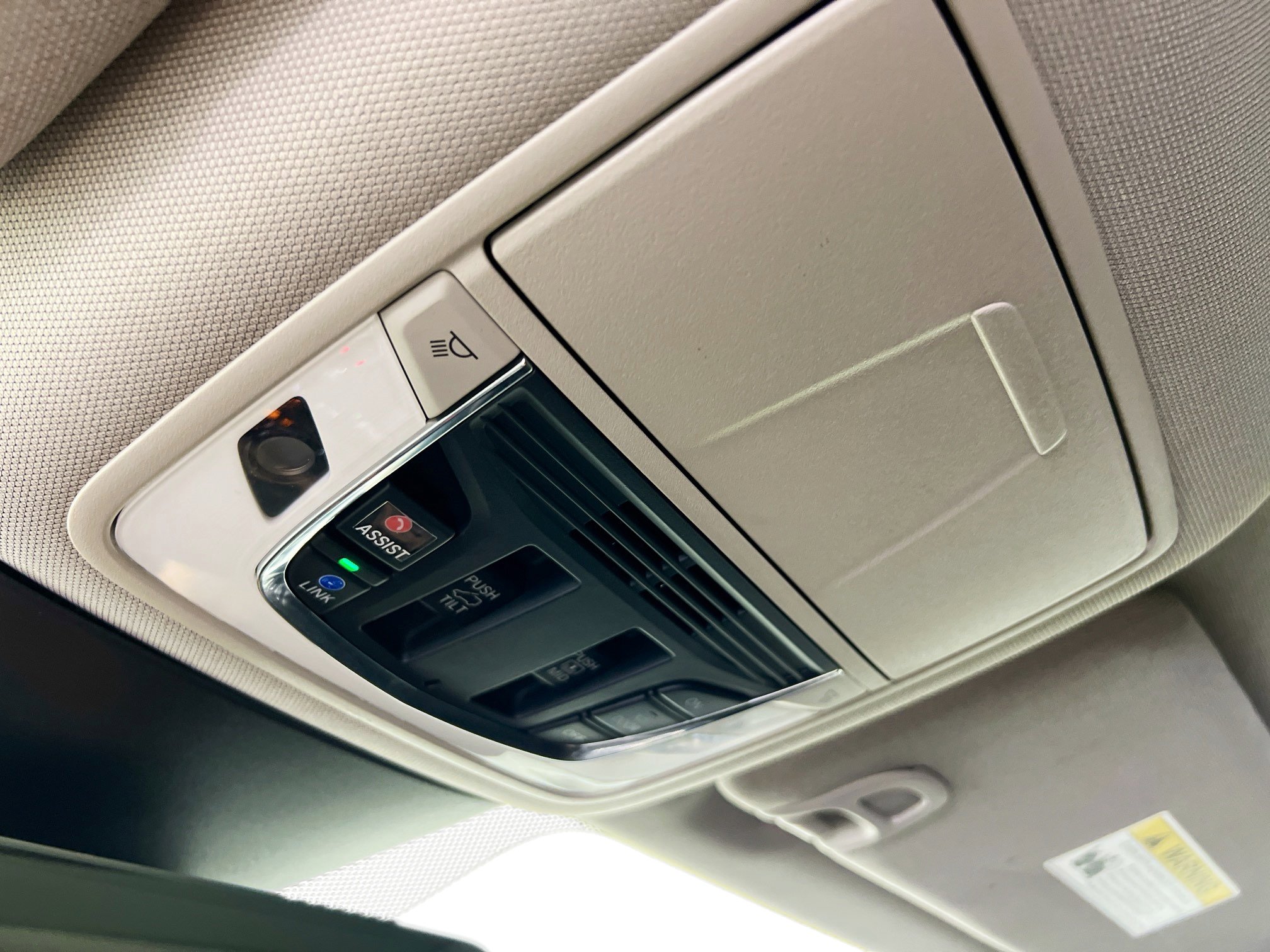 Used 2022 Acura MDX SH-AWD w/ Technology Package image 22