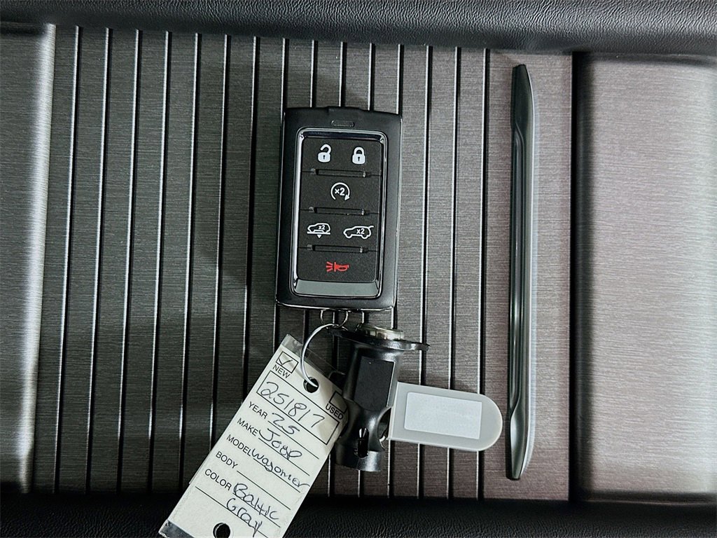 New 2025 Jeep Wagoneer L Series III image 20