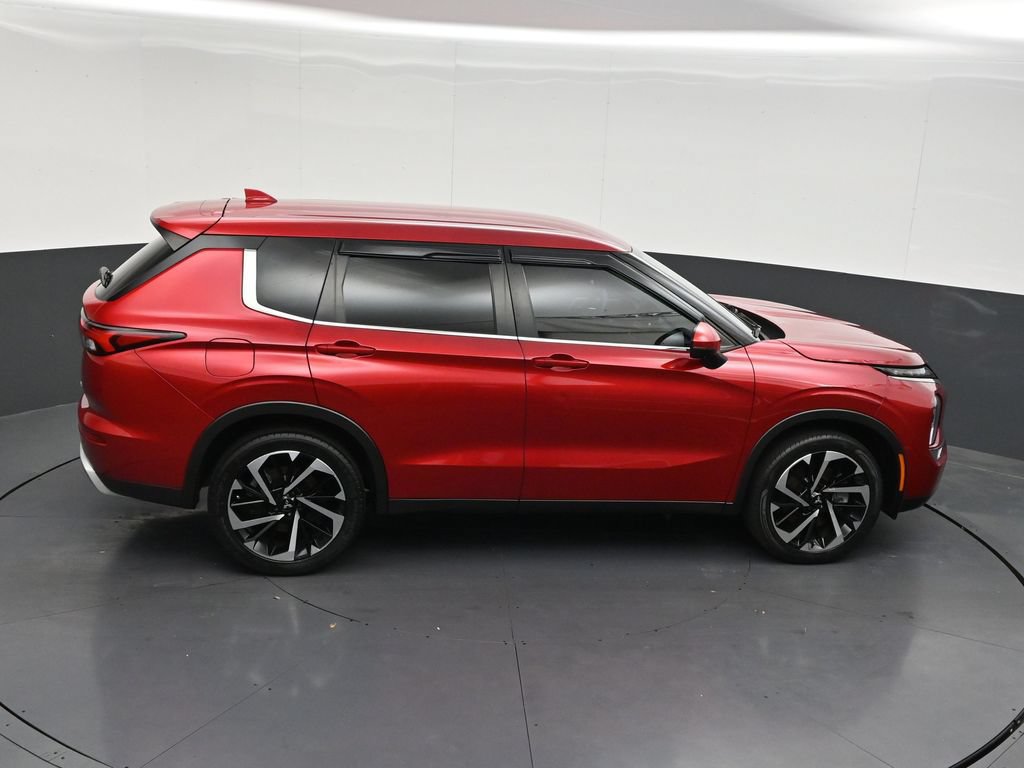 Used 2023 Mitsubishi Outlander SE FWD image 19