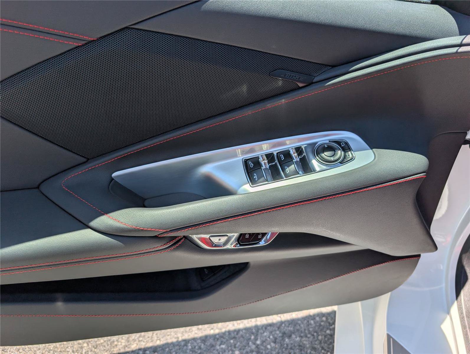 Used 2022 Chevrolet Corvette Stingray Convertible w/ 1LT RWD image 16