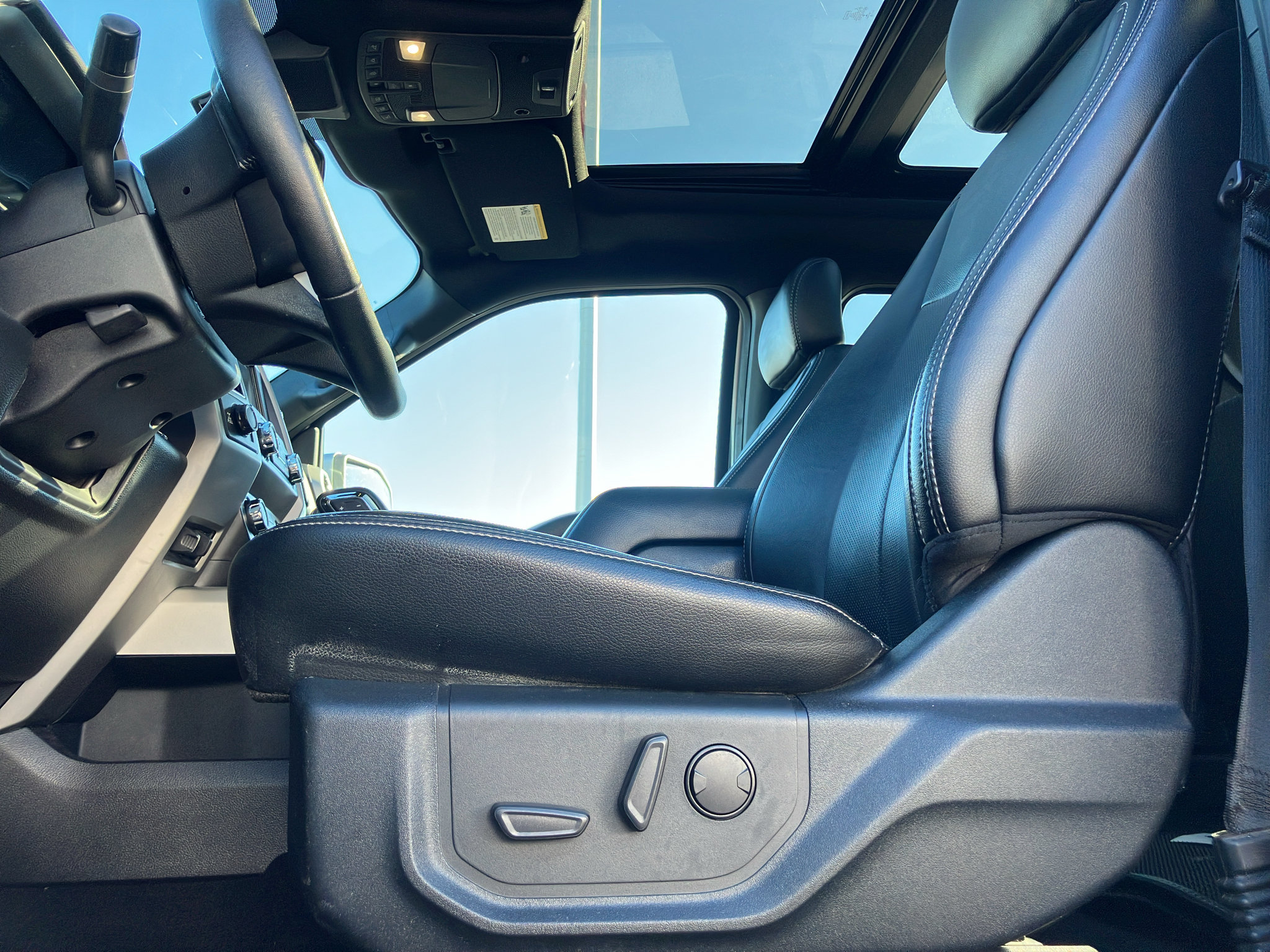 Used 2020 Ford F150 Lariat AWD/4WD image 32