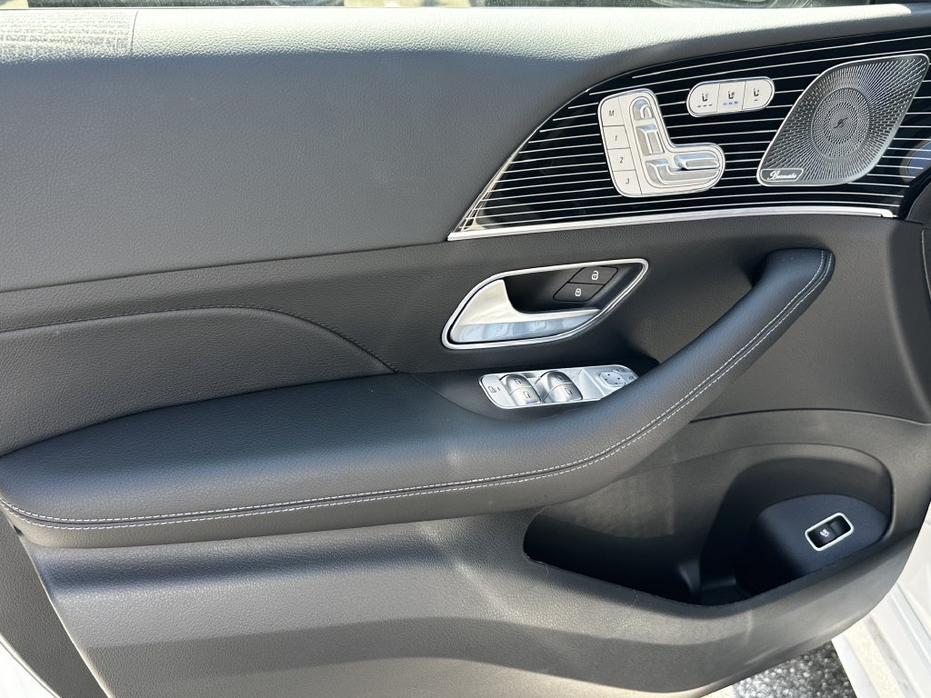 New 2026 Mercedes-Benz GLS 450 4MATIC image 11