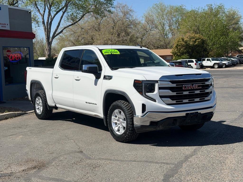 Used 2023 GMC Sierra 1500 SLE AWD/4WD image 3