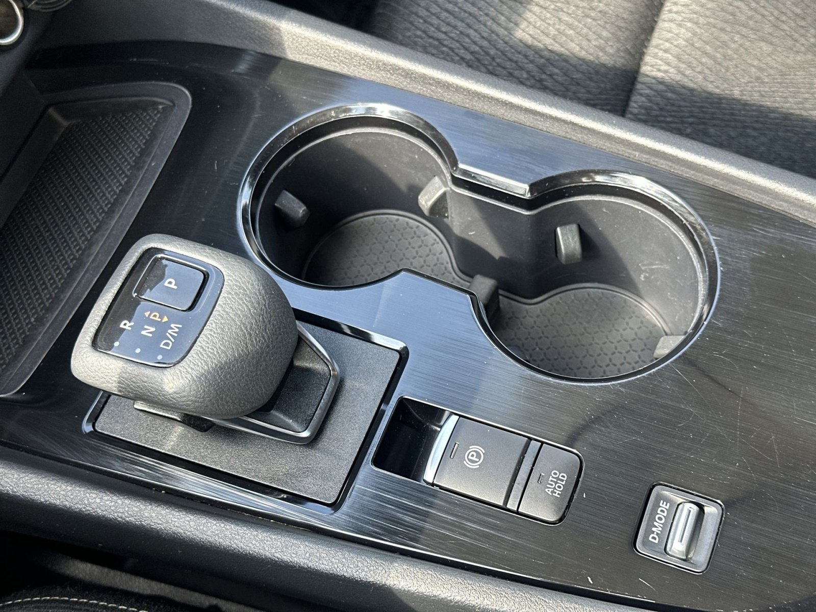 Used 2024 Nissan Rogue SV FWD image 23