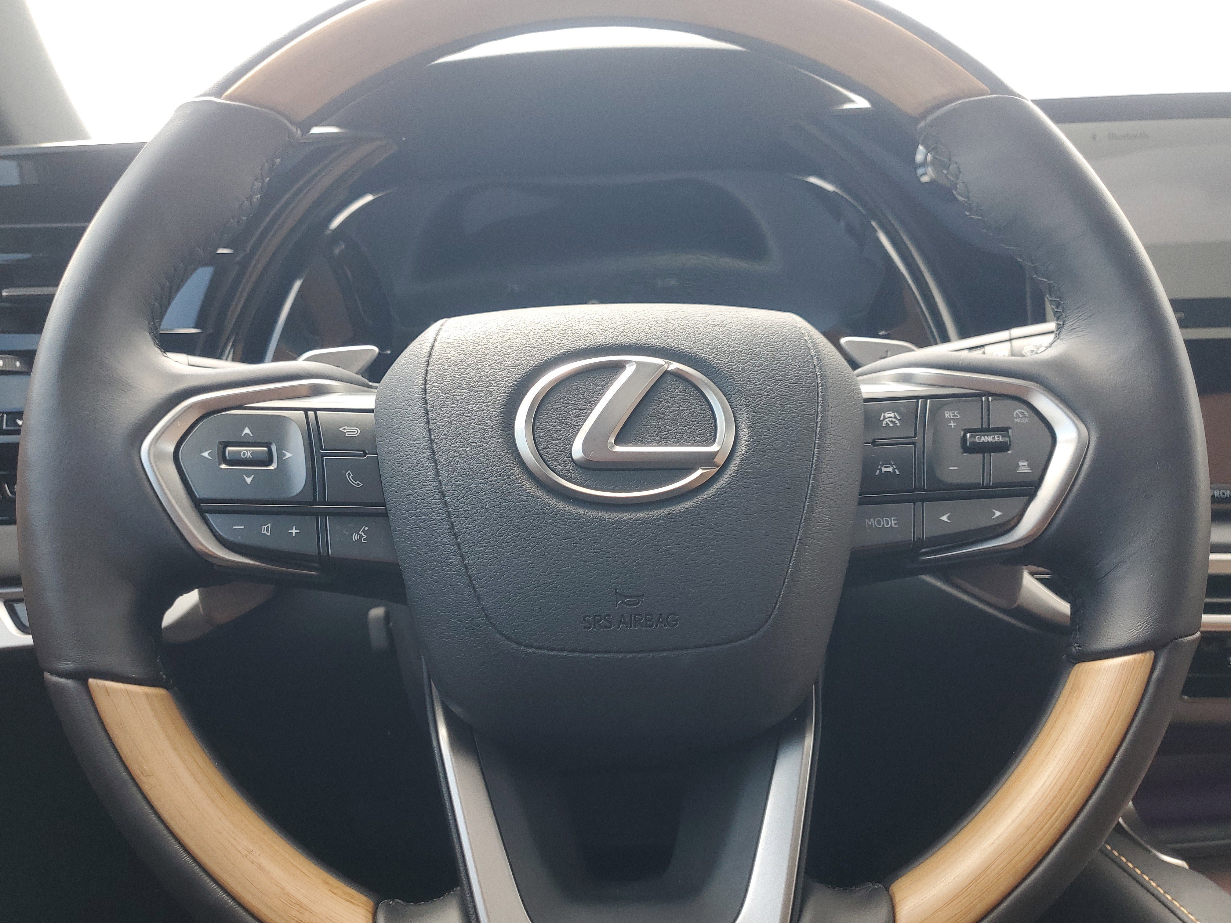 Used 2025 Lexus RX 350 Premium Plus w/ Accessory Package (Z1) FWD image 21