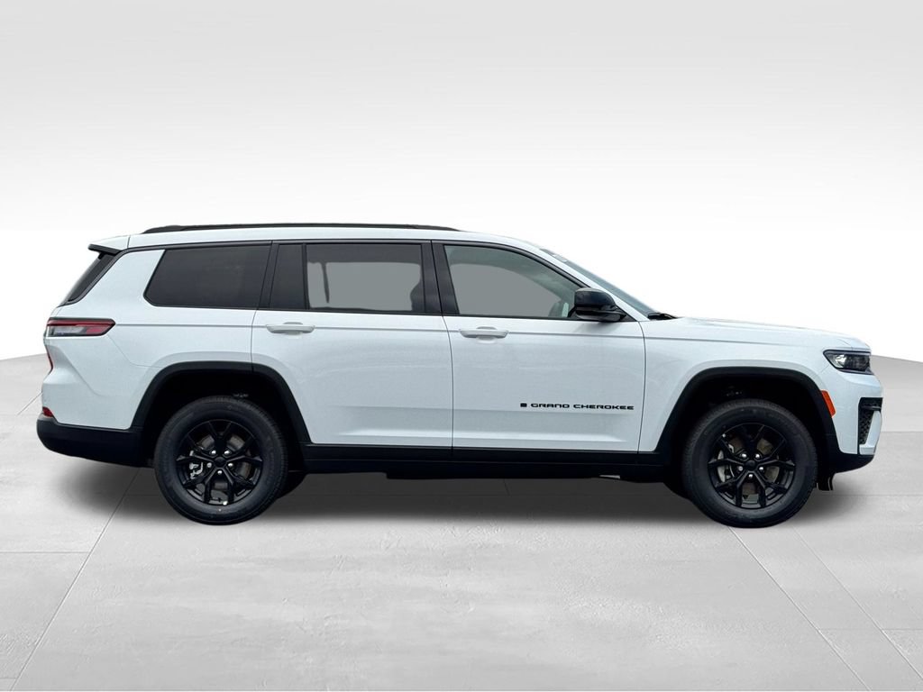 New 2026 Jeep Grand Cherokee L 4WD image 8