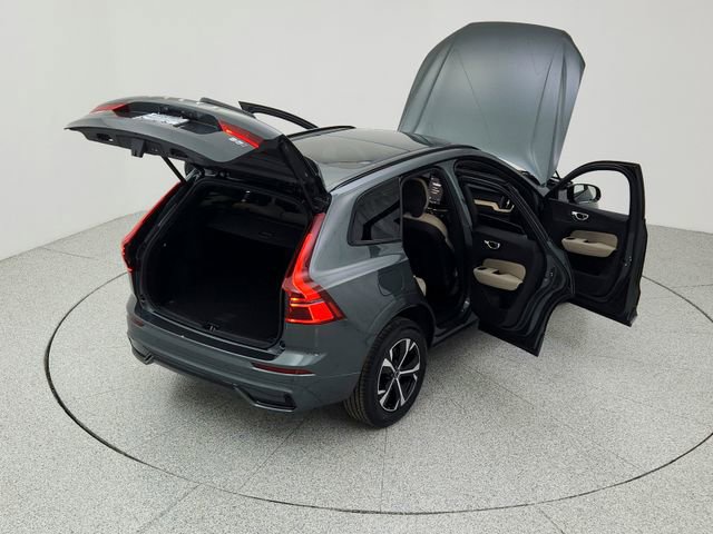 New 2026 Volvo XC60 B5 Core w/ Climate Package image 39