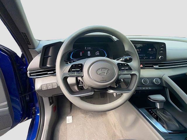 New 2026 Hyundai Elantra SE image 11
