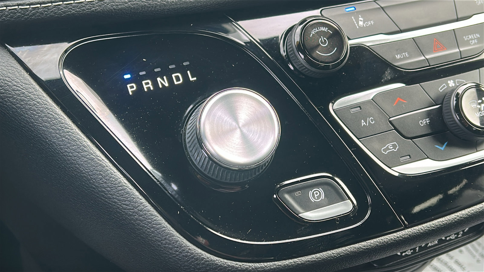 Certified 2022 Chrysler Pacifica Touring-L w/ S Appearance Package image 26