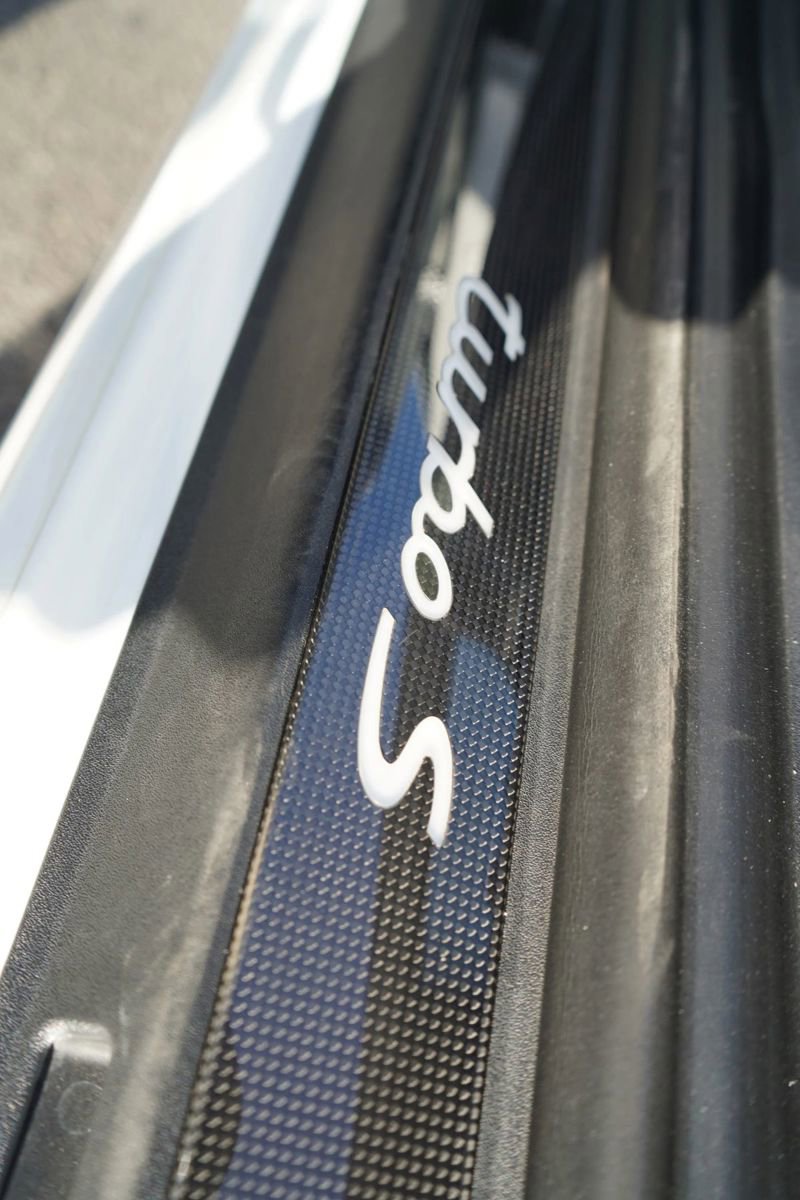 Used 2015 Porsche 911 Turbo S w/ High-end Infotainment Package image 18