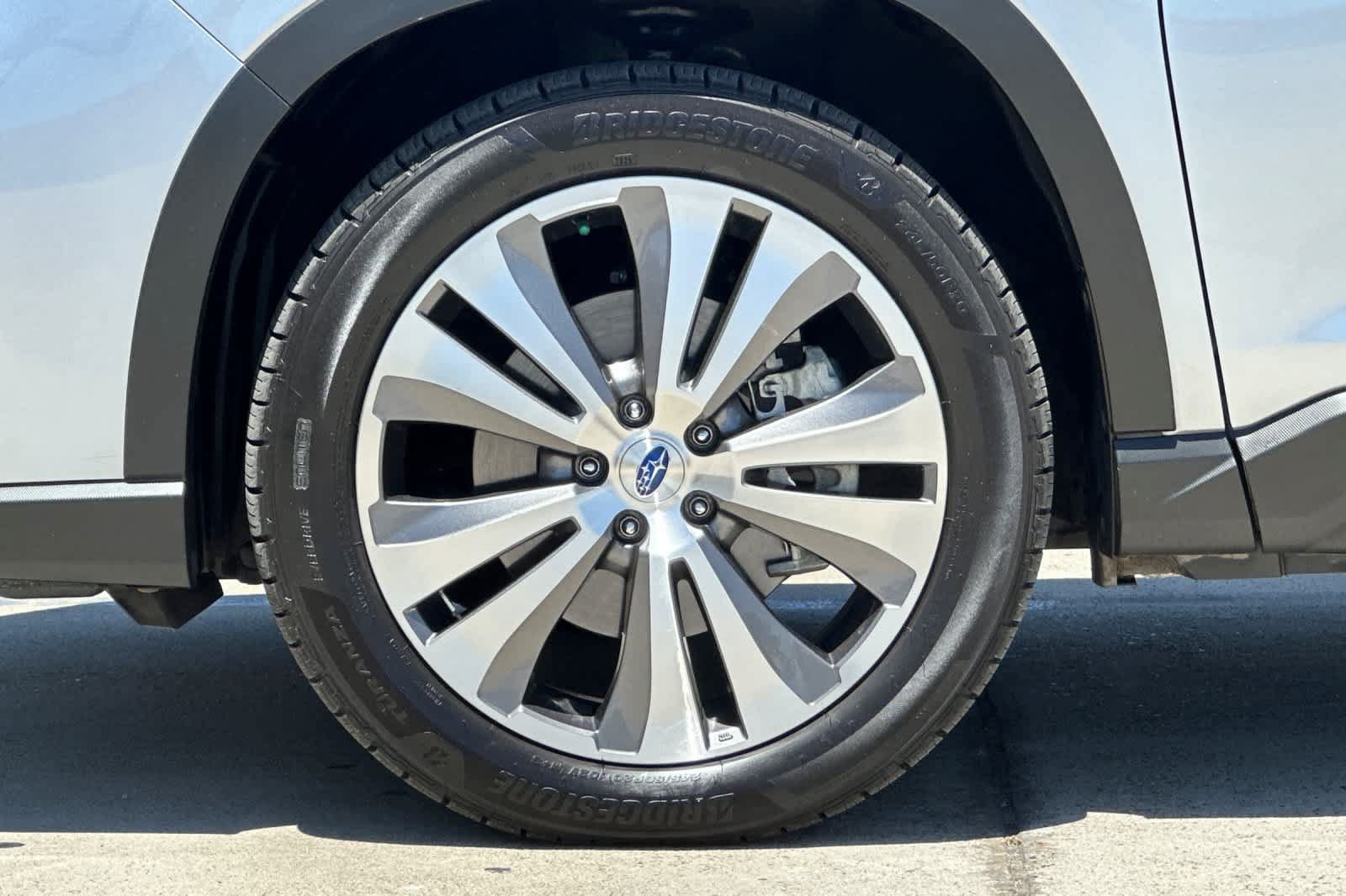 Certified 2022 Subaru Ascent Touring AWD/4WD image 27