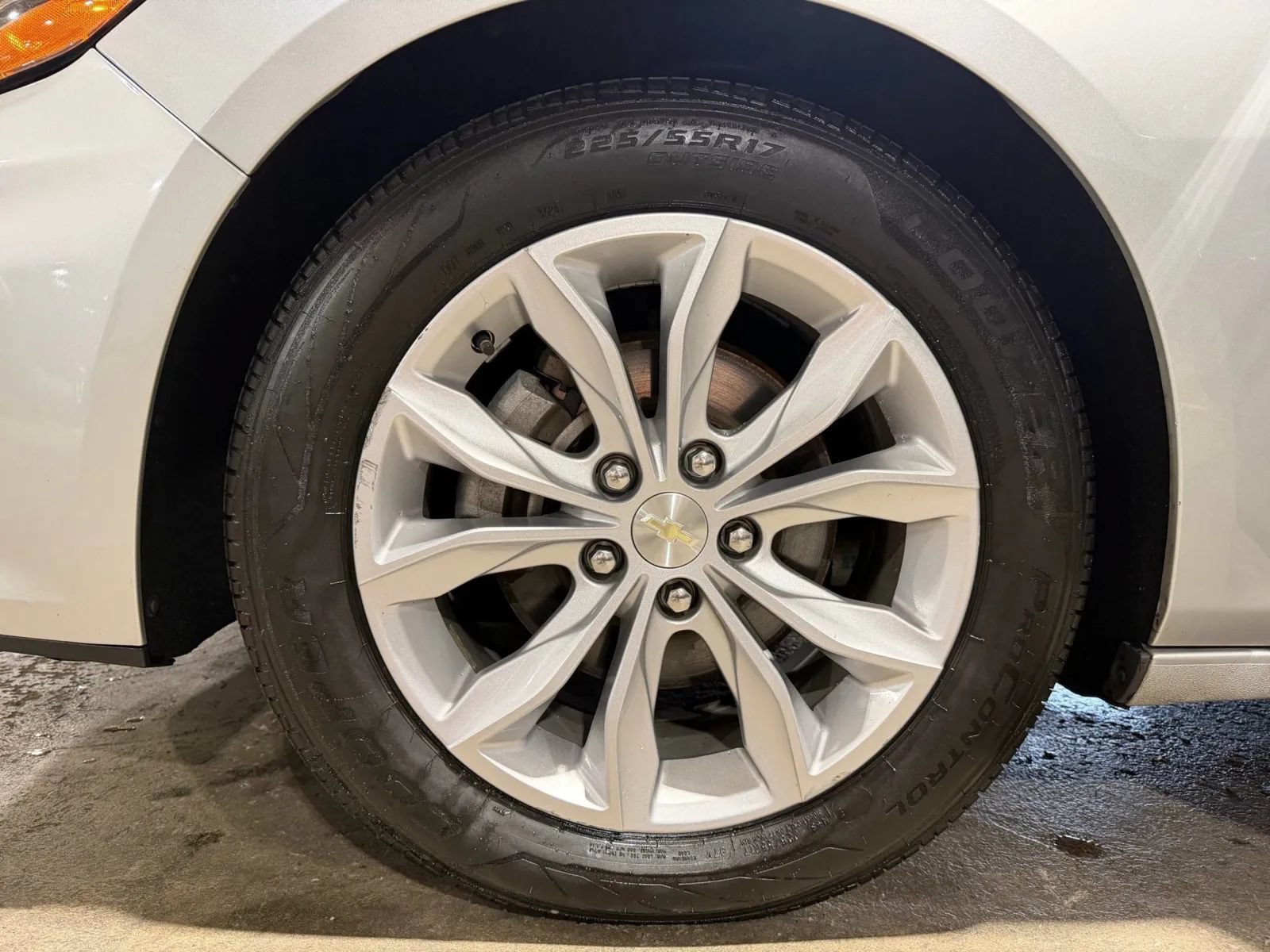 Used 2019 Chevrolet Malibu LT FWD image 16