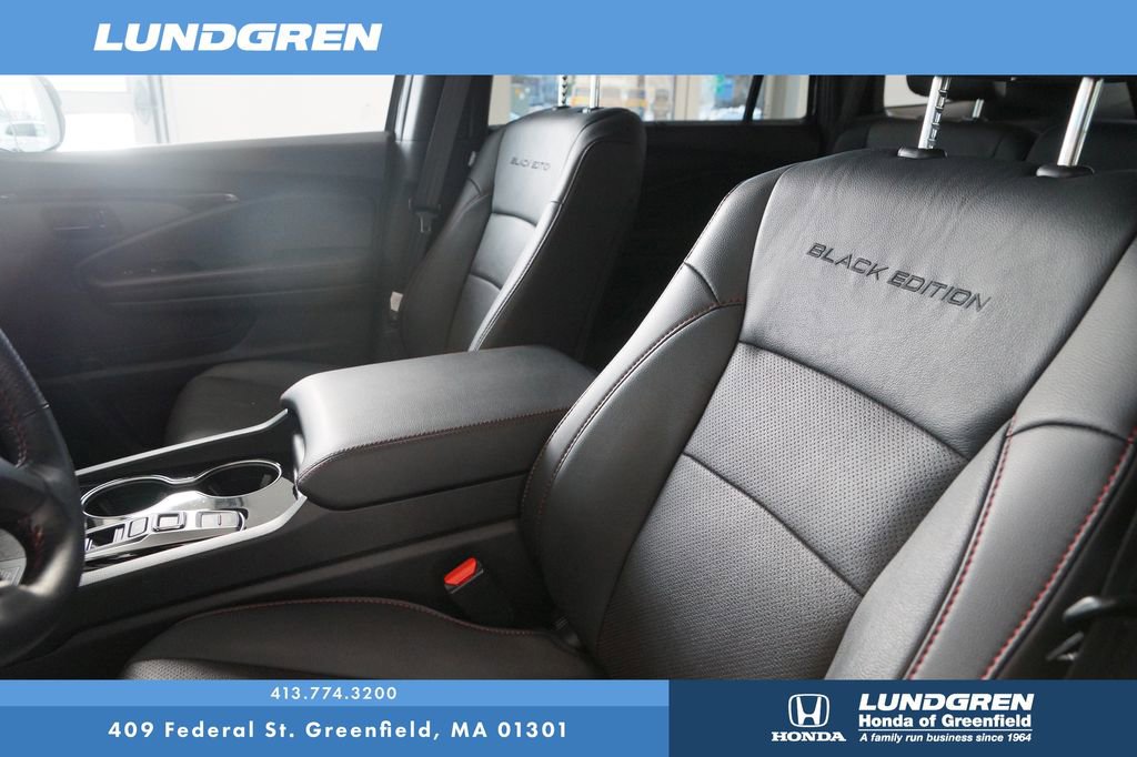 Used 2024 Honda Passport Black Edition image 11