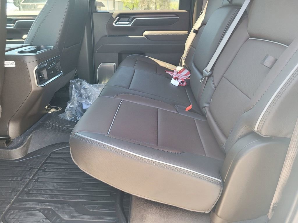 New 2026 GMC Sierra 2500 Denali w/ Denali Reserve Package image 8