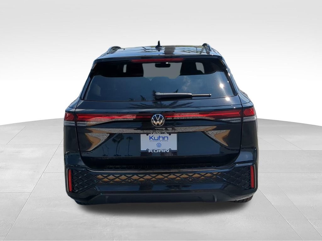 New 2026 Volkswagen Tiguan SE R-Line FWD image 5