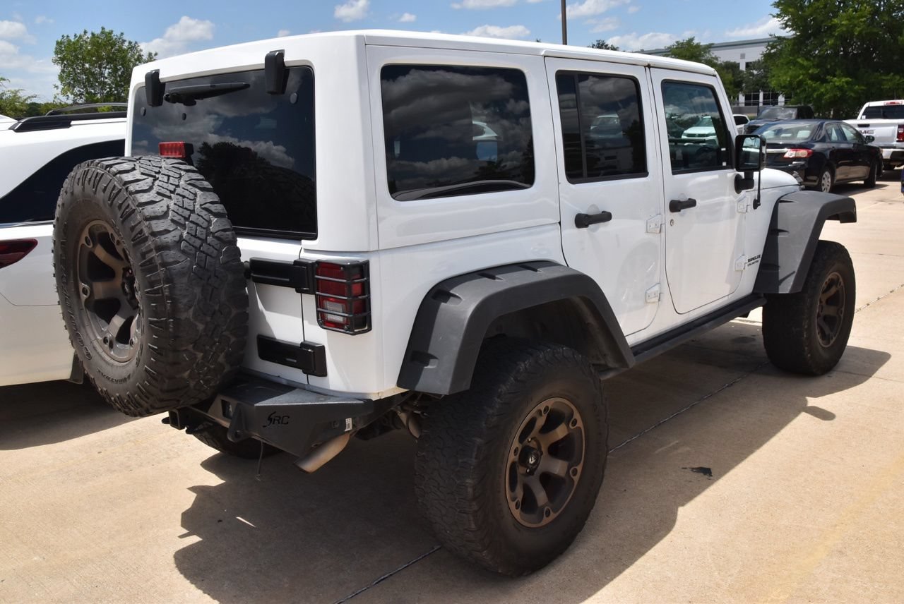 Used 2015 Jeep Wrangler Unlimited Sahara AWD/4WD image 5