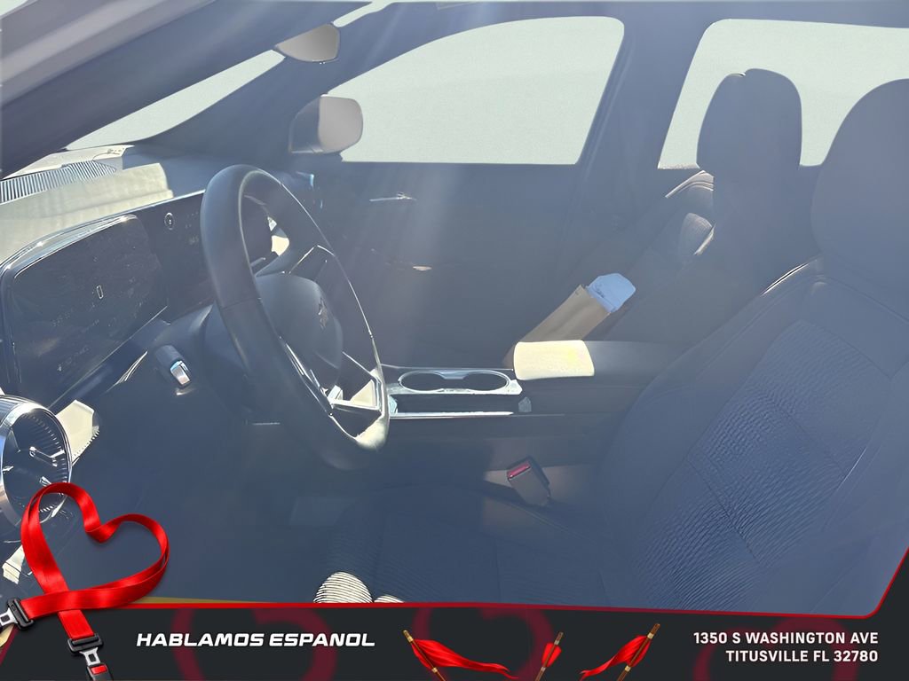 Used 2025 Chevrolet Equinox LT image 9