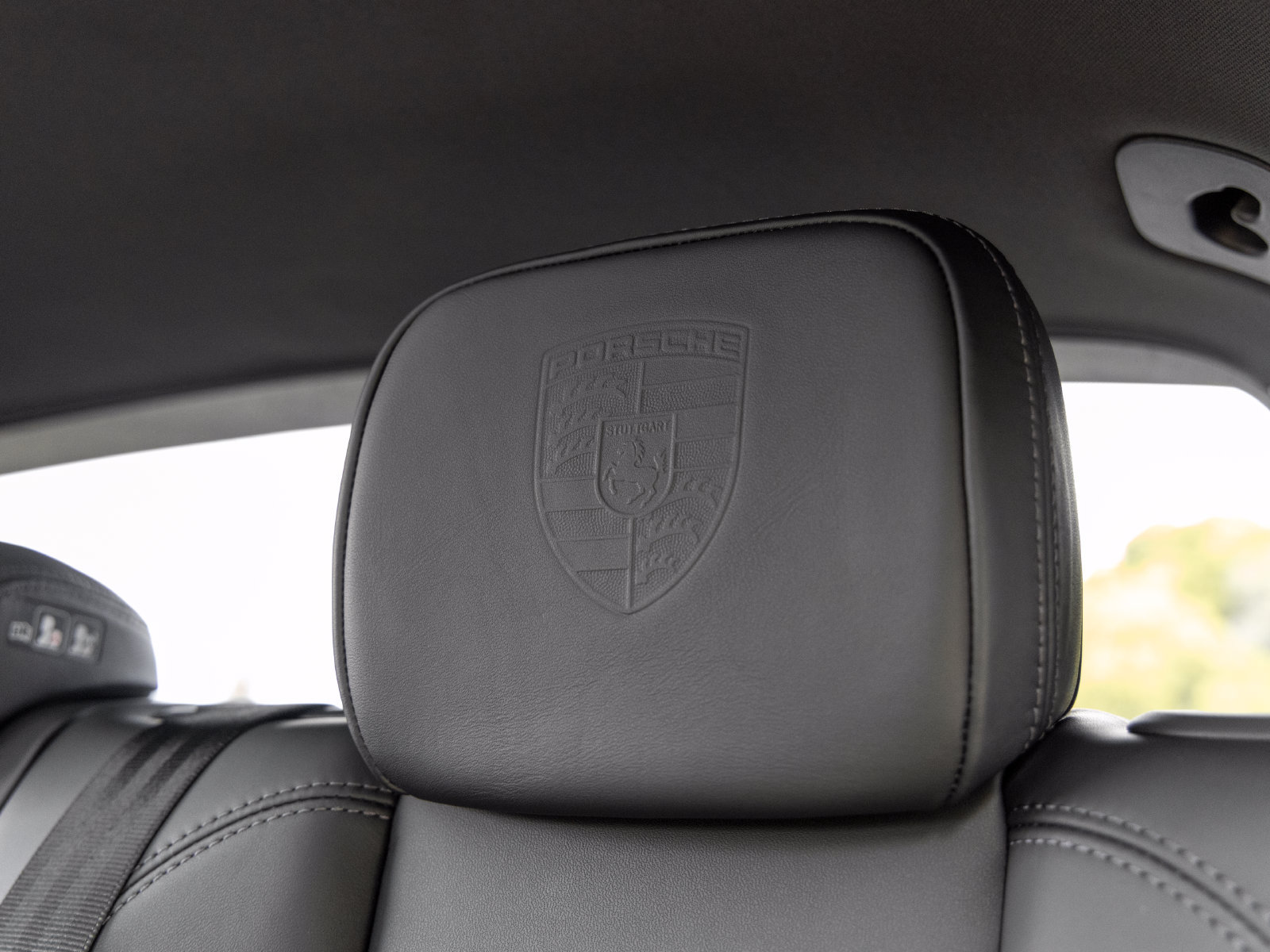 Used 2026 Porsche Macan AWD/4WD image 54