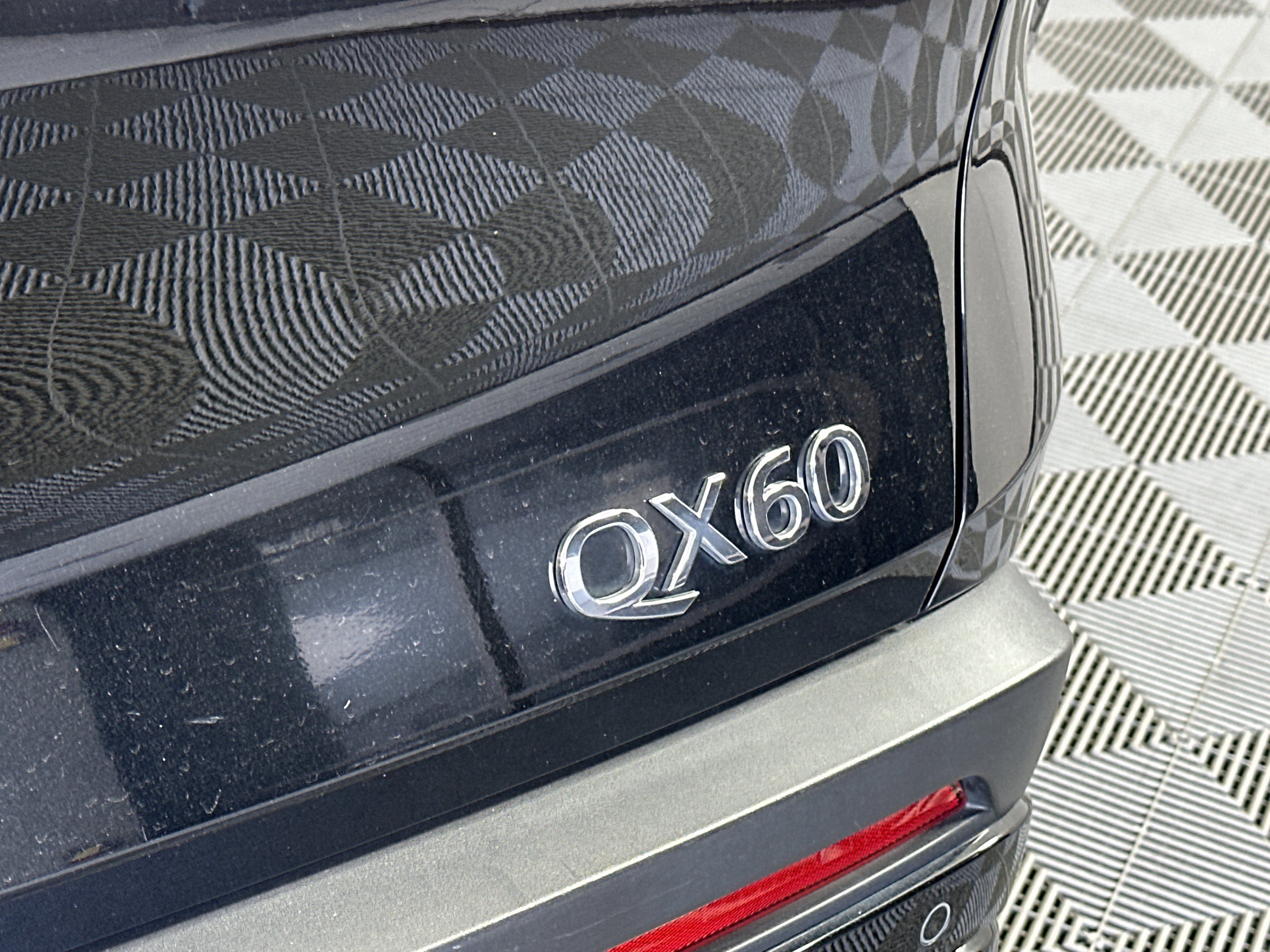 Used 2023 INFINITI QX60 Pure image 18