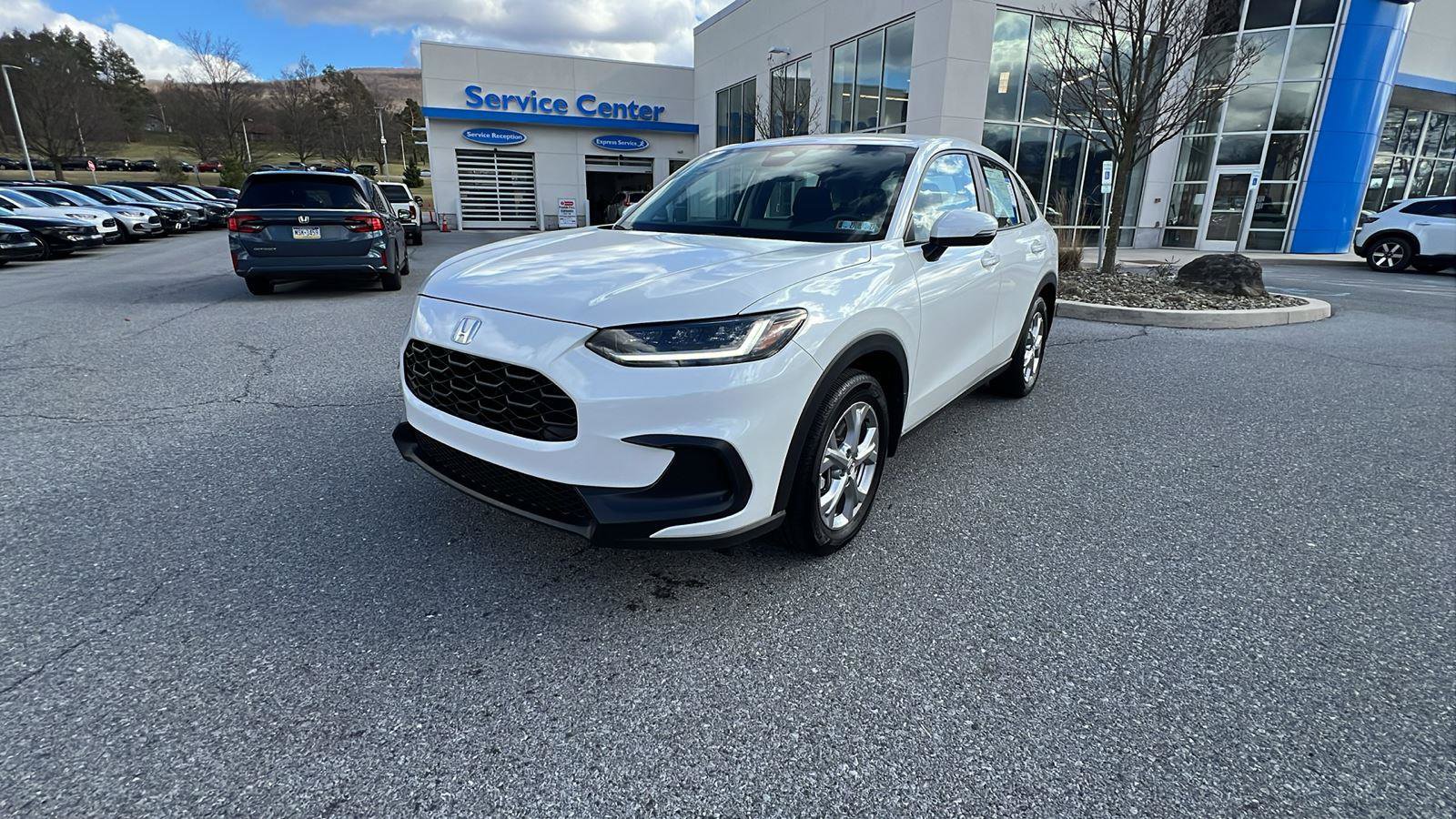 Certified 2025 Honda HR-V LX image 8