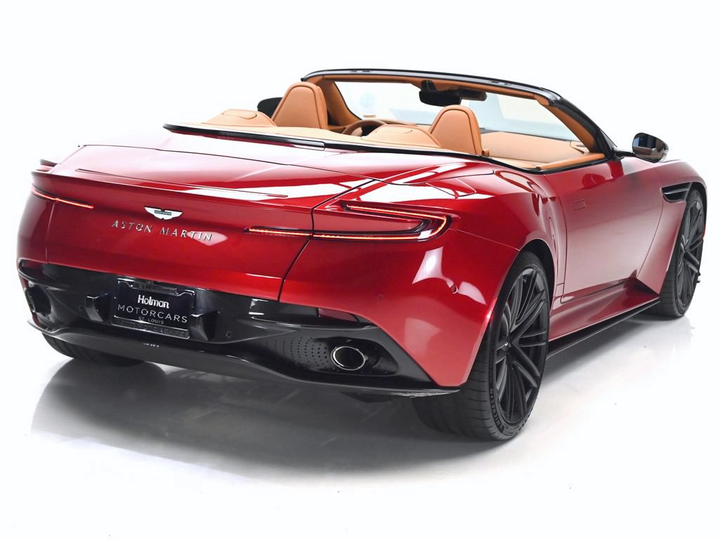 Used 2025 Aston Martin DB12 Convertible RWD image 7
