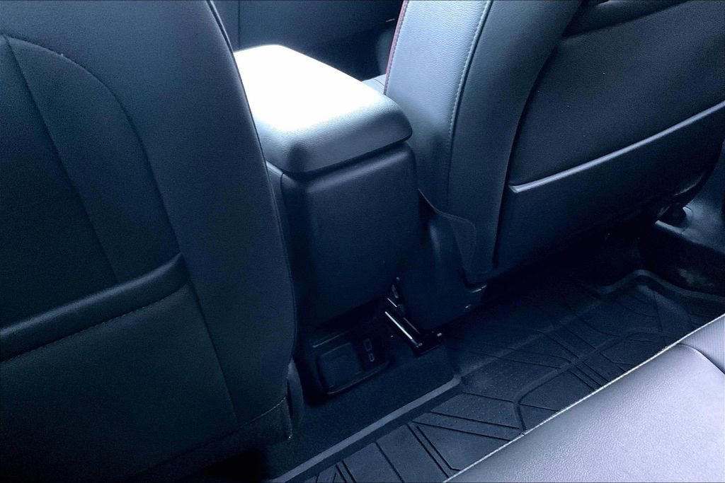 Used 2025 Chevrolet TrailBlazer RS w/ Convenience Package FWD image 34