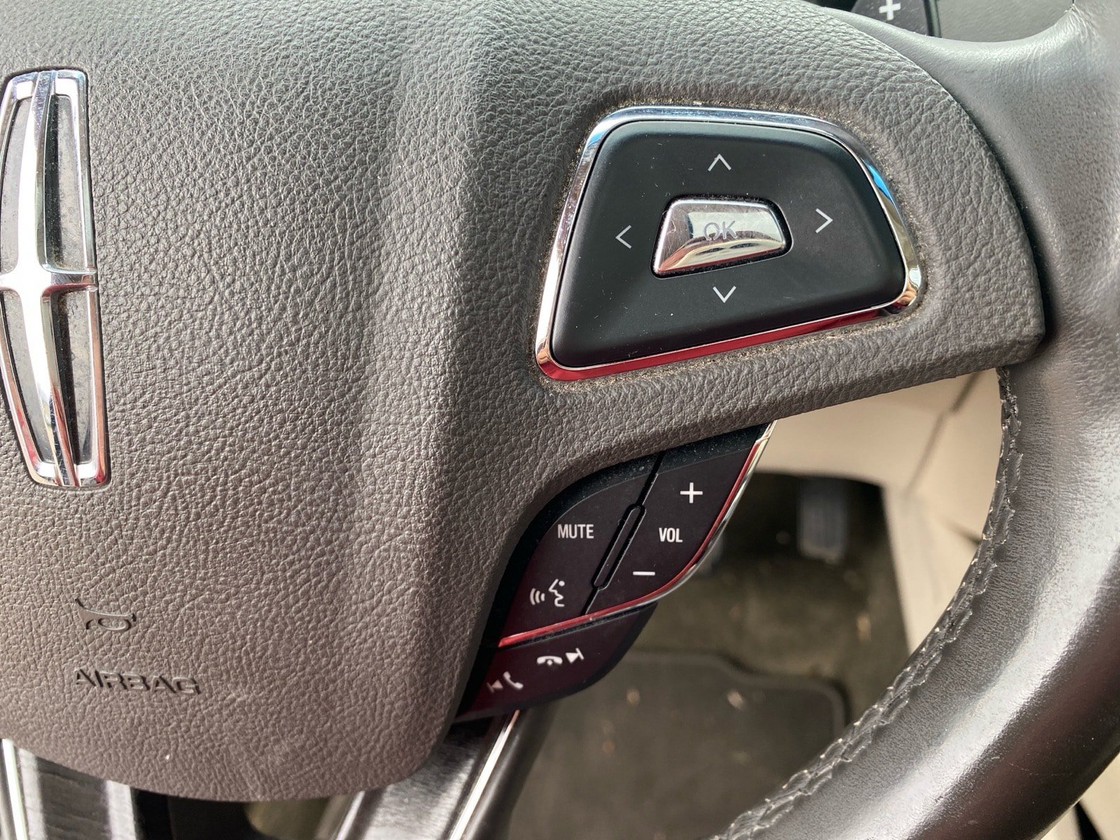 Used 2017 Lincoln MKX Reserve w/ Lincoln MKX Climate Package AWD/4WD image 17