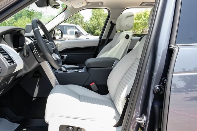 New 2026 Land Rover Discovery S AWD/4WD image 3