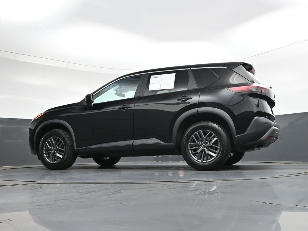 Used 2023 Nissan Rogue S image 41