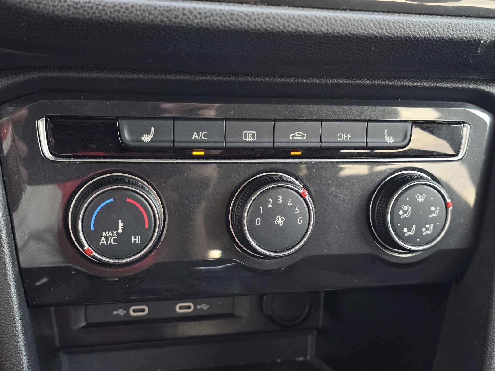 Used 2024 Volkswagen Tiguan Wolfsburg Edition AWD/4WD image 19