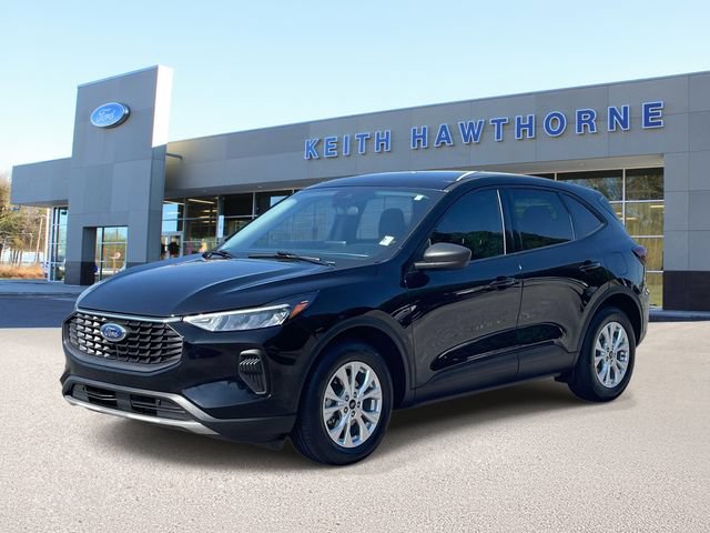 Certified 2025 Ford Escape Active FWD image 3