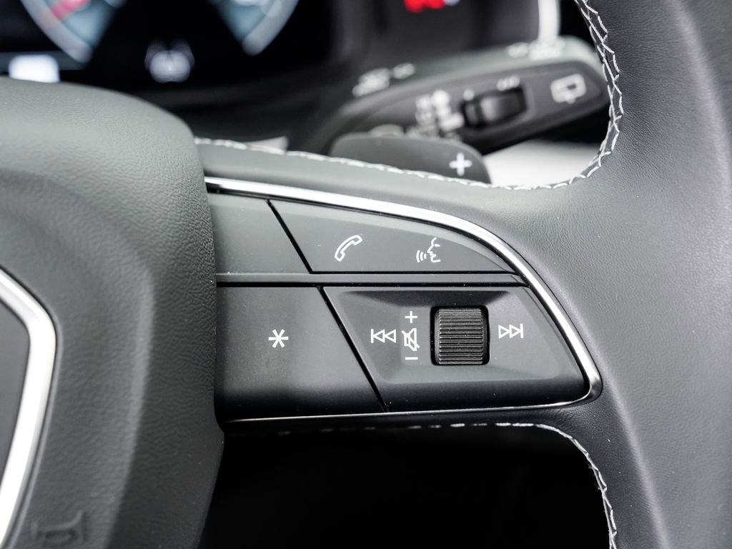 Certified 2025 Audi Q7 3.0T Premium Plus AWD/4WD image 13