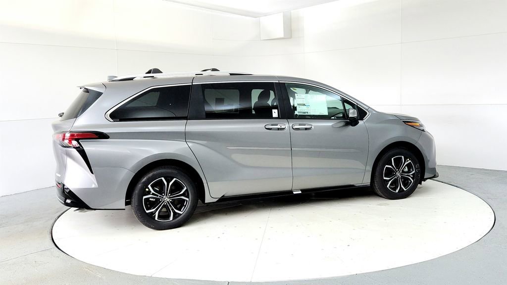 New 2026 Toyota Sienna Platinum AWD/4WD image 6