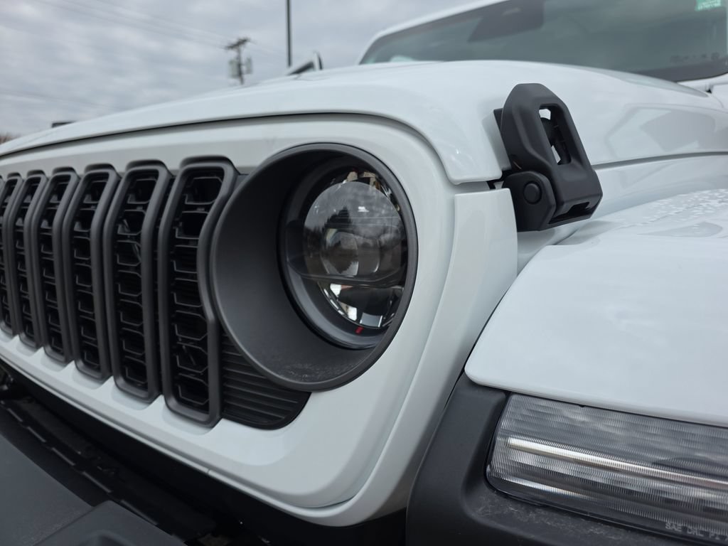 New 2026 Jeep Gladiator Sport AWD/4WD image 29