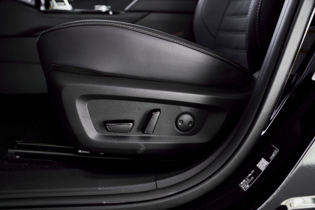 New 2026 Mitsubishi Outlander SE FWD image 24