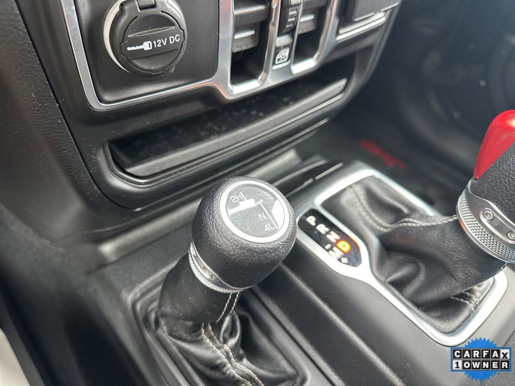 Used 2021 Jeep Wrangler Unlimited Sahara AWD/4WD image 5